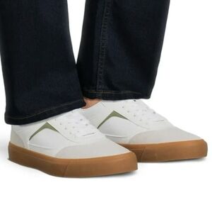 NEW Airwalk Sneakers